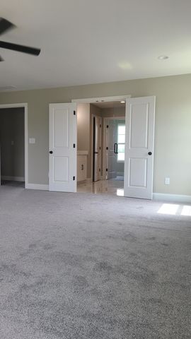168 NE Whitley Way, Georgetown, KY 40324