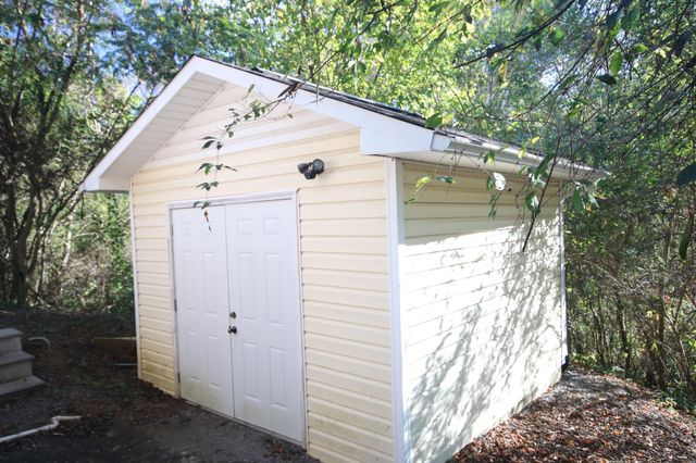 295 Shadden Rd., Tellico Plains, TN 37385