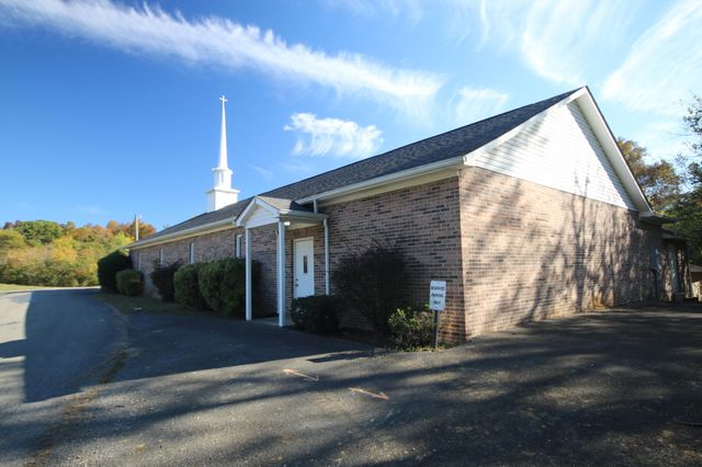 295 Shadden Rd., Tellico Plains, TN 37385