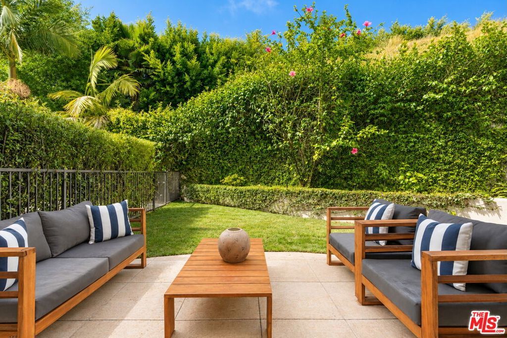 23963 De Ville Way, Malibu, CA 90265 — exterior