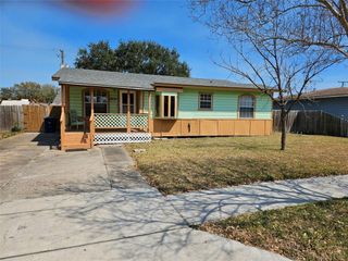 5018 Bevly Dr, Corpus Christi, TX 78411