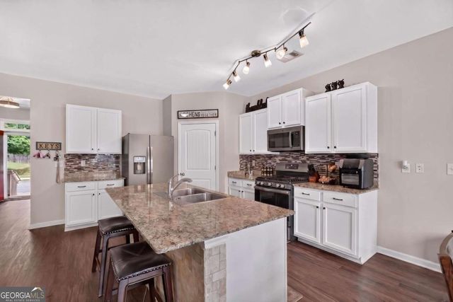 408 Aviary Lane, Dallas, GA 30132