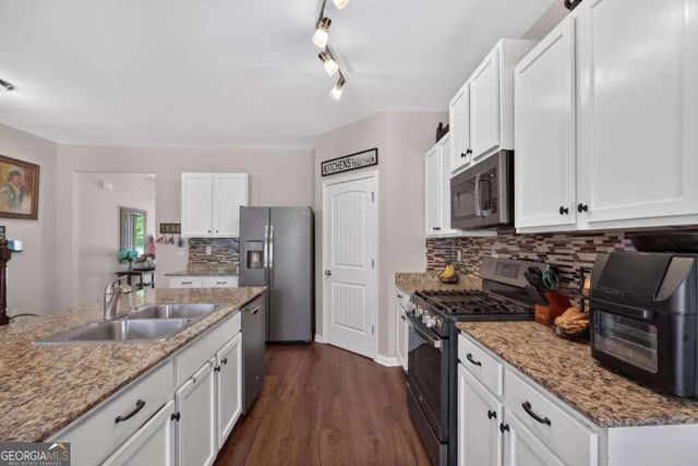 408 Aviary Lane, Dallas, GA 30132