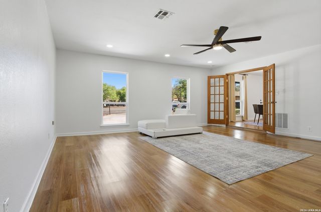 12310 VALLEY FORGE CIR, San Antonio, TX 78233
