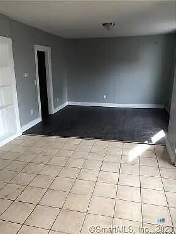 669 East Main Street, Waterbury, CT 06702