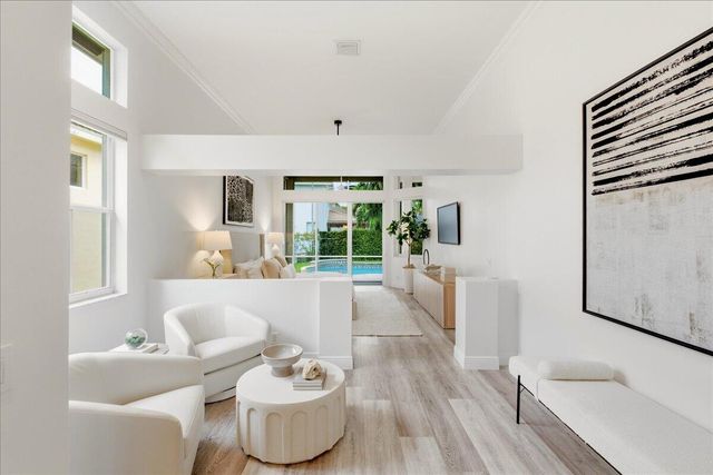 2458 Greenbrier Court, Weston, FL 33327