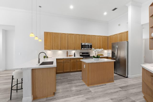 2458 Greenbrier Court, Weston, FL 33327