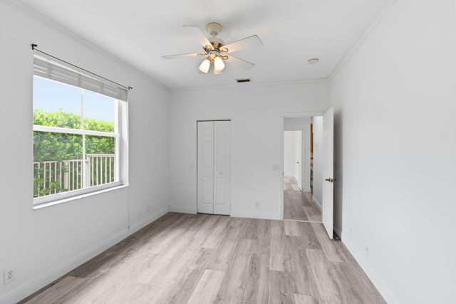 2458 Greenbrier Court, Weston, FL 33327