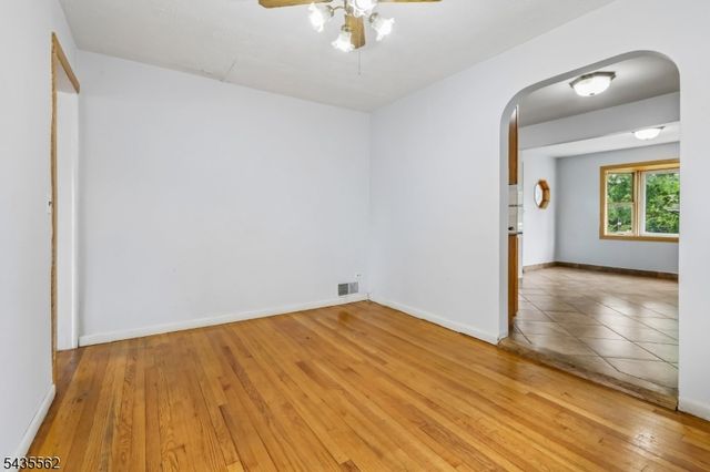 215 Henley Ave, New Milford Boro, NJ 07646