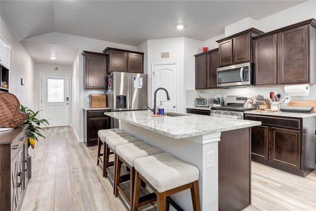7621 Bullrider Dr, Corpus Christi, TX 78414