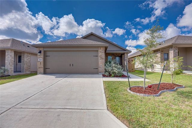 7621 Bullrider Dr, Corpus Christi, TX 78414