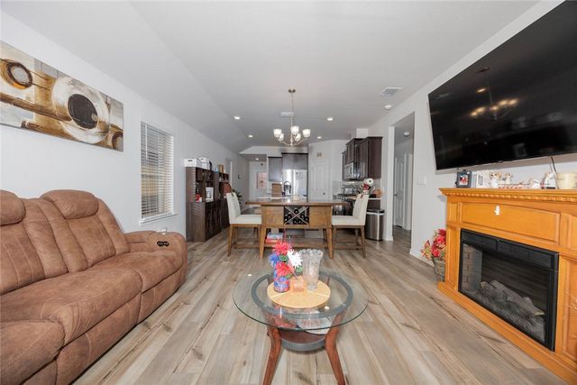7621 Bullrider Dr, Corpus Christi, TX 78414