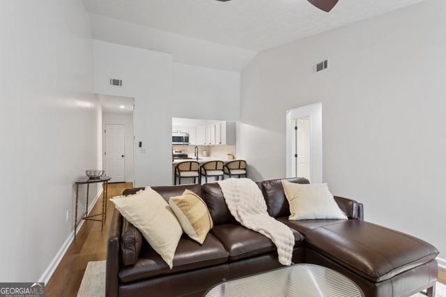 476 Teal Court, Roswell, GA 30076