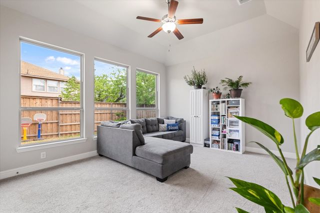 1912 Lasseter Drive, Mansfield, TX 76063