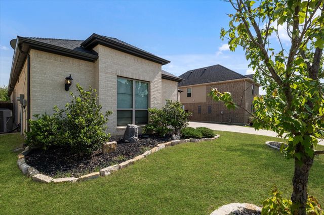 1912 Lasseter Drive, Mansfield, TX 76063