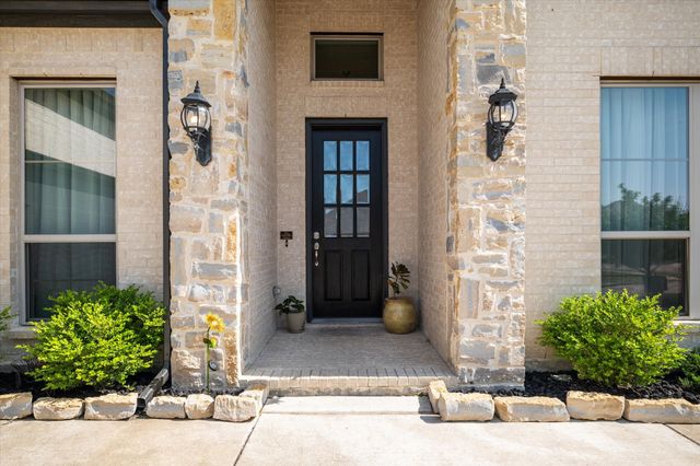 1912 Lasseter Drive, Mansfield, TX 76063
