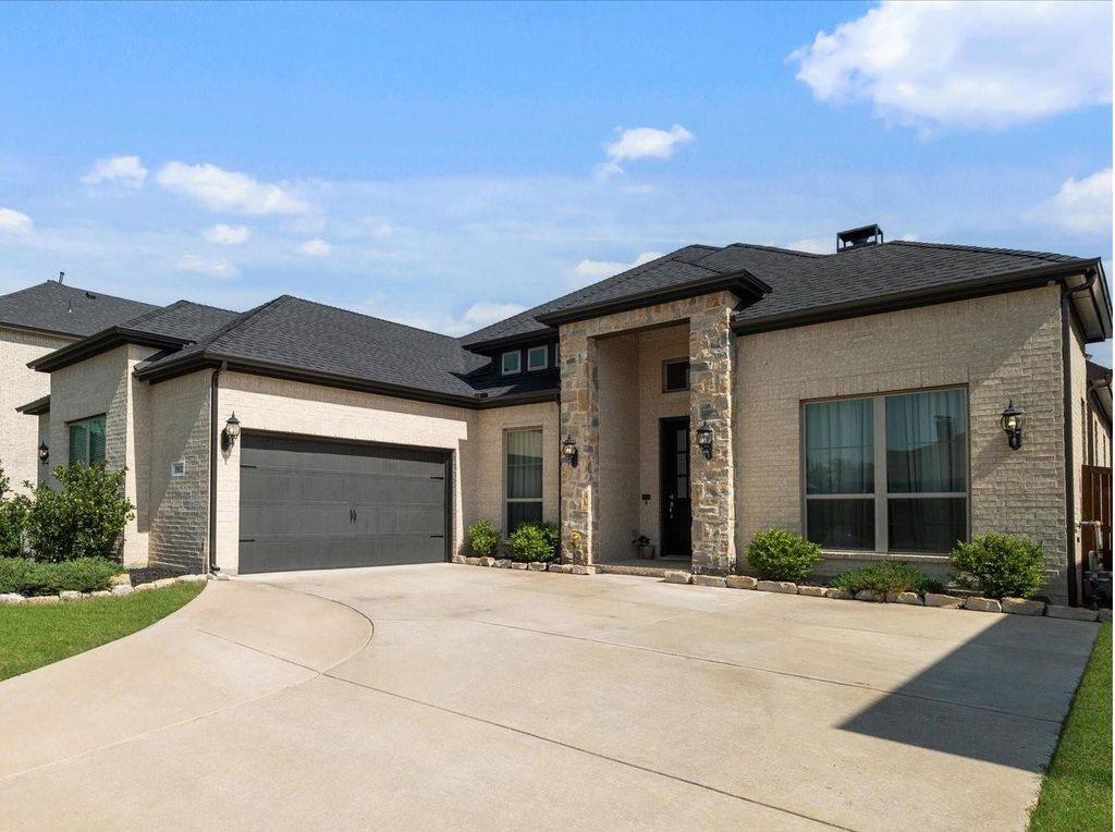 1912 Lasseter Drive, Mansfield, TX 76063