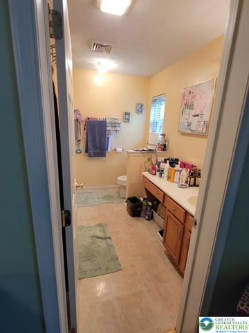 2137 Freedom Way, Coolbaugh Twp, PA 18346