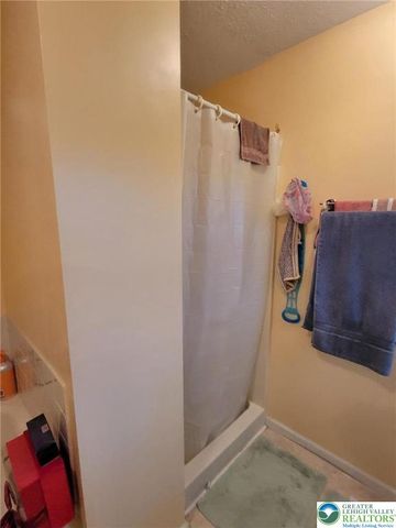 2137 Freedom Way, Coolbaugh Twp, PA 18346