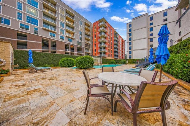 1005 S Shepherd Drive 210, Houston, TX 77019