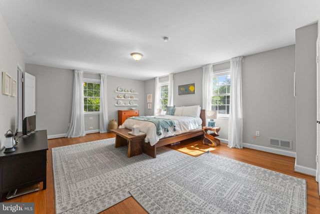 5121 BALTAN RD, Bethesda, MD 20816