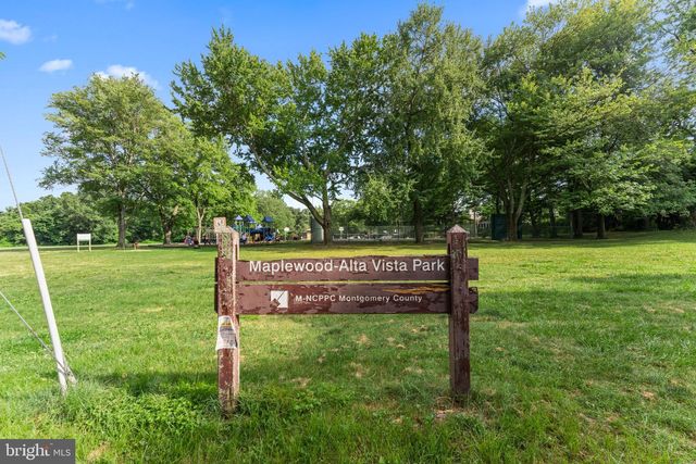 5121 BALTAN RD, Bethesda, MD 20816