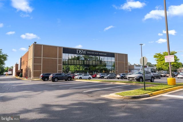 5121 BALTAN RD, Bethesda, MD 20816