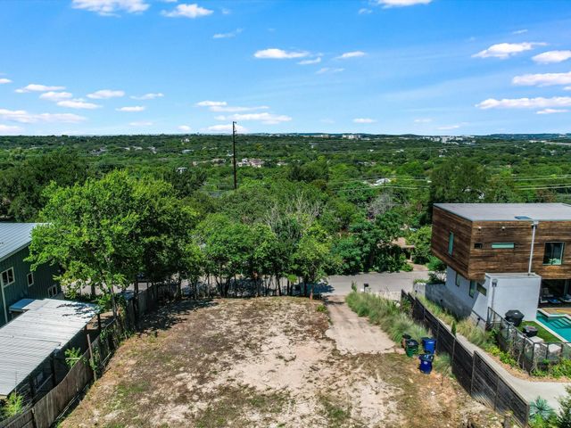 3007 S 4th ST, Austin, TX 78704