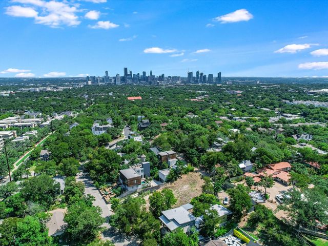 3007 S 4th ST, Austin, TX 78704