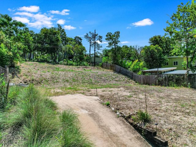 3007 S 4th ST, Austin, TX 78704