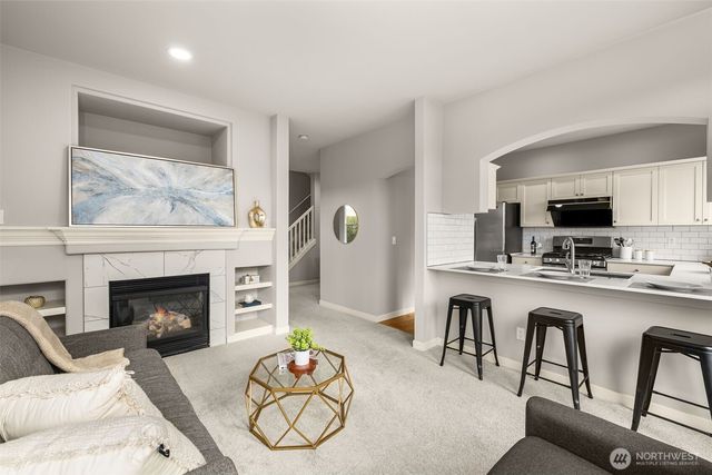 23909 SE 7th Lane, Sammamish, WA 98074