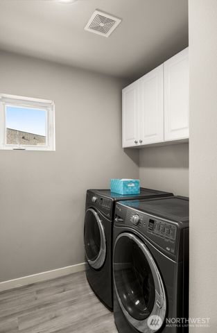 23909 SE 7th Lane, Sammamish, WA 98074