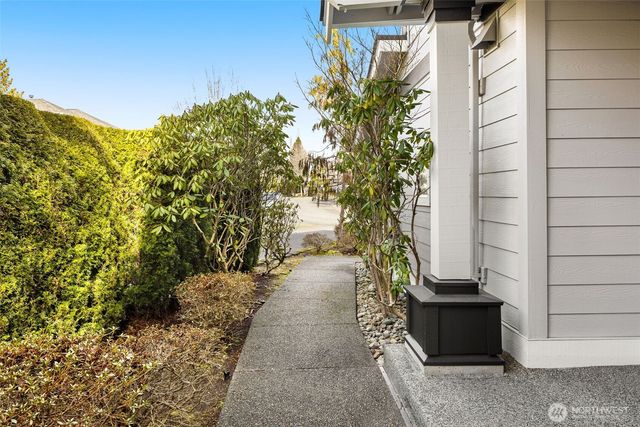 23909 SE 7th Lane, Sammamish, WA 98074