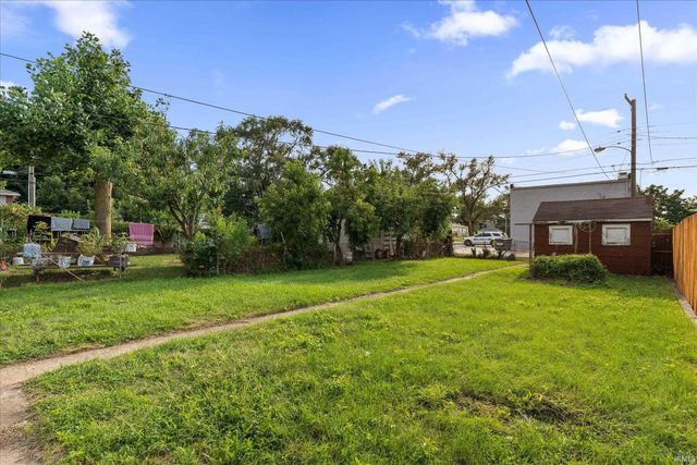 1631 S Scott Street, South Bend, IN 46613