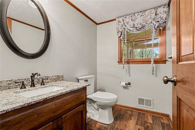 1903 Colony Oaks Drive, Snellville, GA 30078
