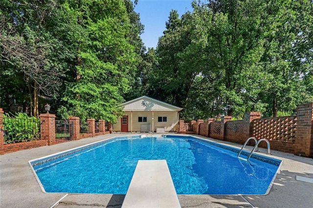 1903 Colony Oaks Drive, Snellville, GA 30078