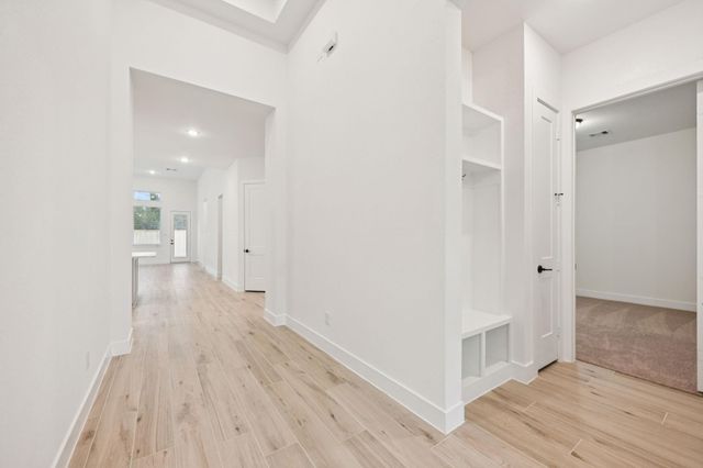 26022 S Outrider Banks, Montgomery, TX 77316