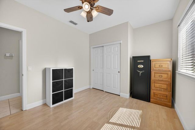 5500 Tierra Gardens Ln, Carmichael, CA 95608