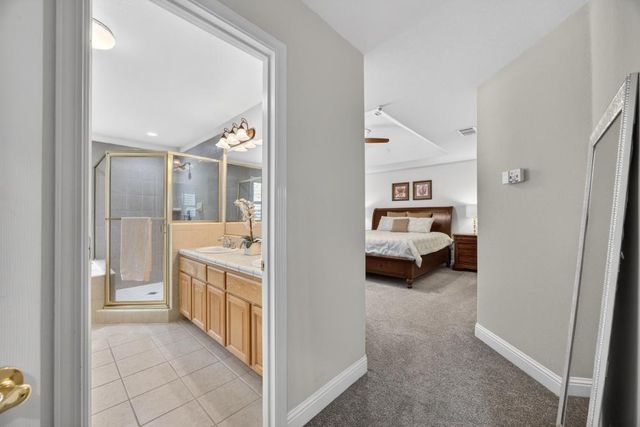 5500 Tierra Gardens Ln, Carmichael, CA 95608