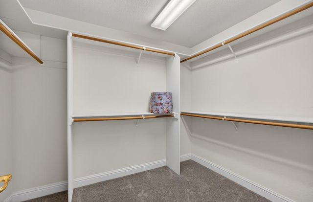 5500 Tierra Gardens Ln, Carmichael, CA 95608