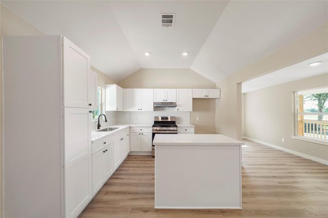 3402 W Cedar Bayou Lynchburg Road, Baytown, TX 77521
