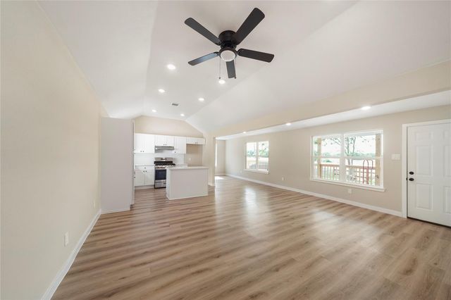 3402 W Cedar Bayou Lynchburg Road, Baytown, TX 77521