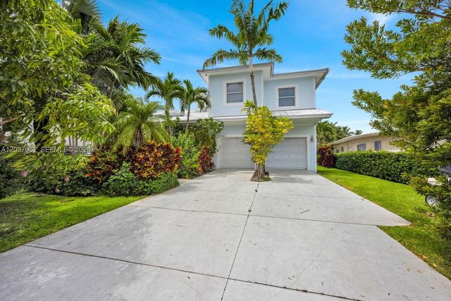 1074 NE Little River Drive, Miami, FL 33138