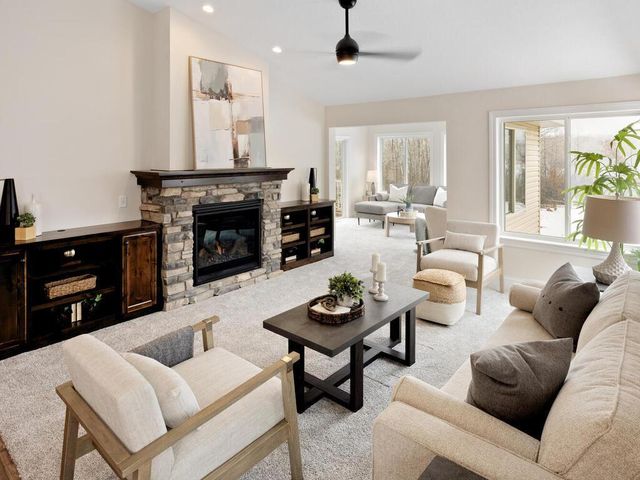 2524 Buchanan Lane S, Cambridge, MN 55008