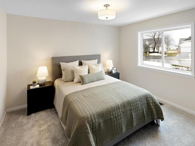 2524 Buchanan Lane S, Cambridge, MN 55008