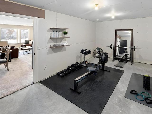 2524 Buchanan Lane S, Cambridge, MN 55008