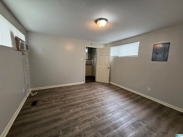 1705 2ND COURT W, Birmingham, AL 35208