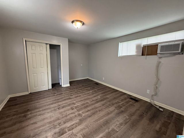 1705 2ND COURT W, Birmingham, AL 35208