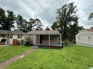 1705 2ND COURT W, Birmingham, AL 35208