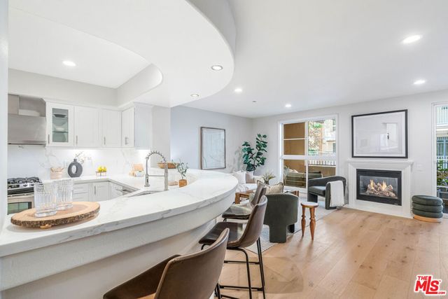 13031 Villosa Place 102, Playa Vista, CA 90094